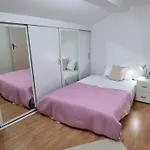 Apartment Mott